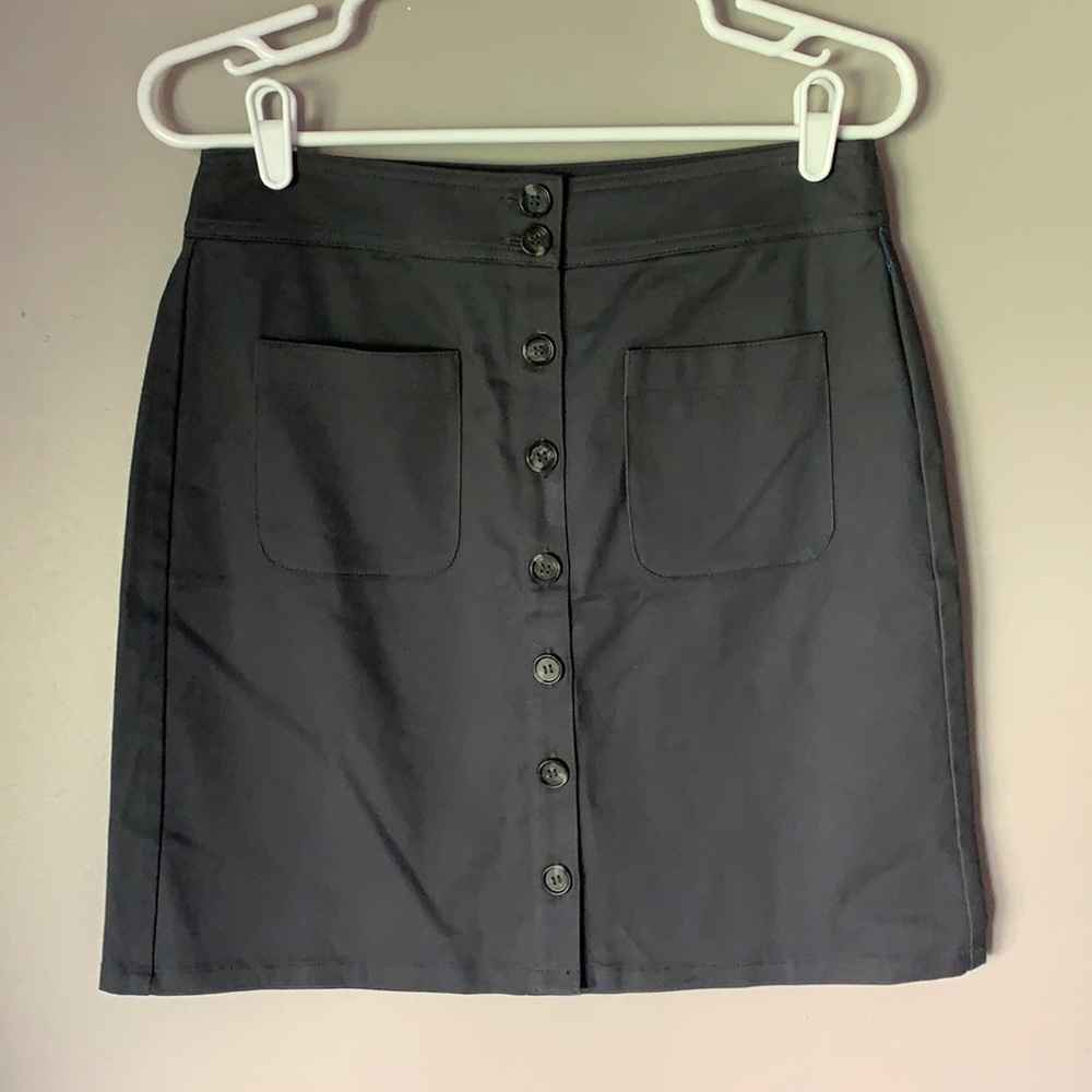LOFT Women’s Petite Button Front Chino Gray Skirt